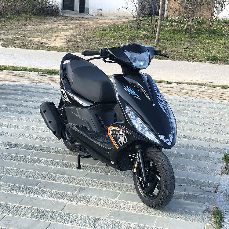 正品原装雅马哈鬼火100cc摩托车踏板车冲程整车男女摩托车整车