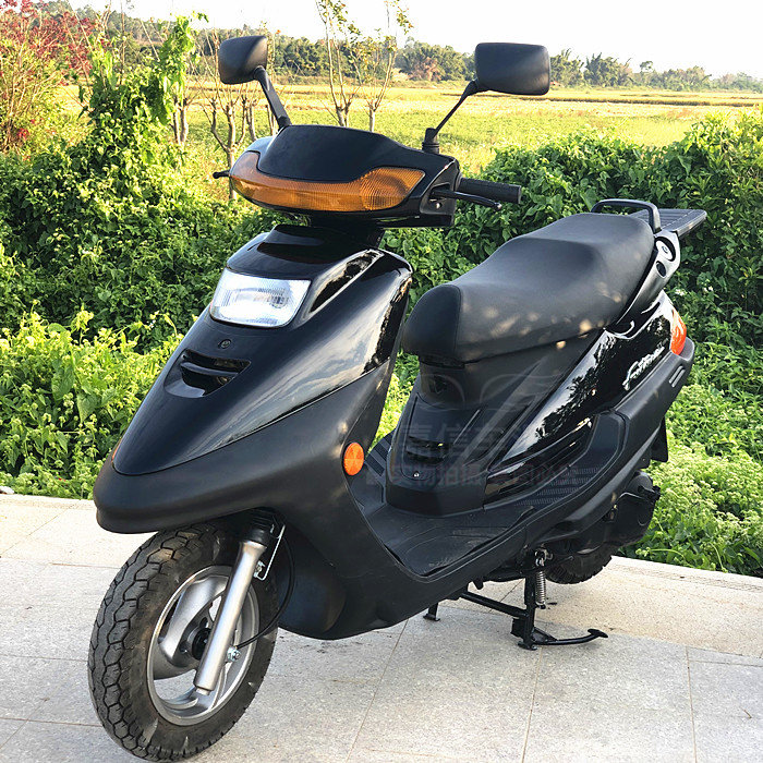 二手原装进口雅马哈凌鹰125cc冲程男女女装燃油助力摩托车整车