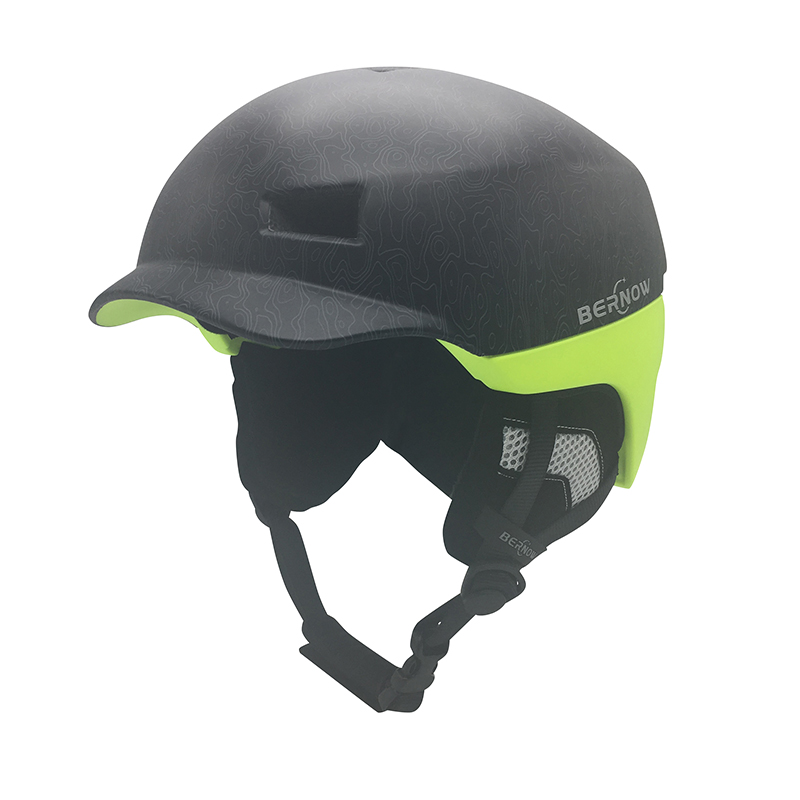 LTVT新款滑雪头盔带帽檐款护具单双板雪盔保暖成人滑雪装备男女