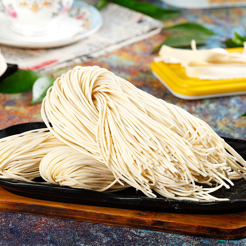 食尚拉面面条鸡蛋刀削生半干小麦手工火锅细圆面条