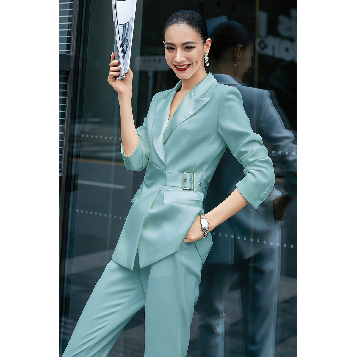 贝贝小众设计绿色缎面西装正装2022时尚总裁时尚套装