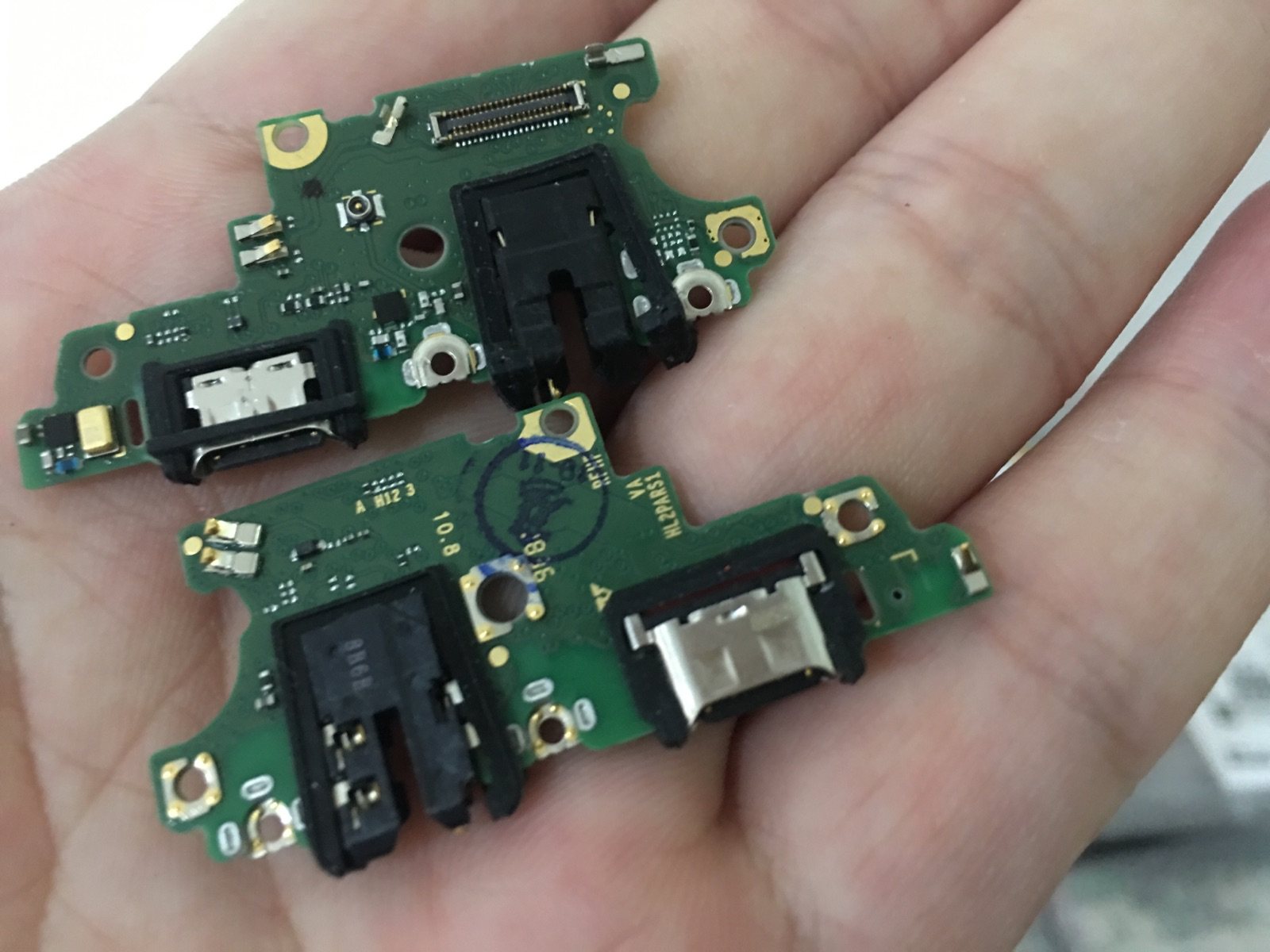 适用于华为nova3nova3enova4尾插小板送话器手机充电手机零部件