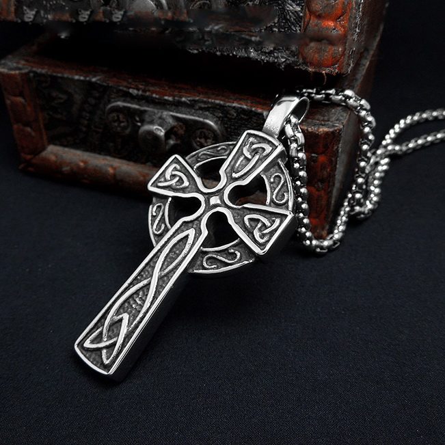 ah7钛钢哥特式十字架吊坠项链男款 复古潮流个性百搭男士配饰刻字