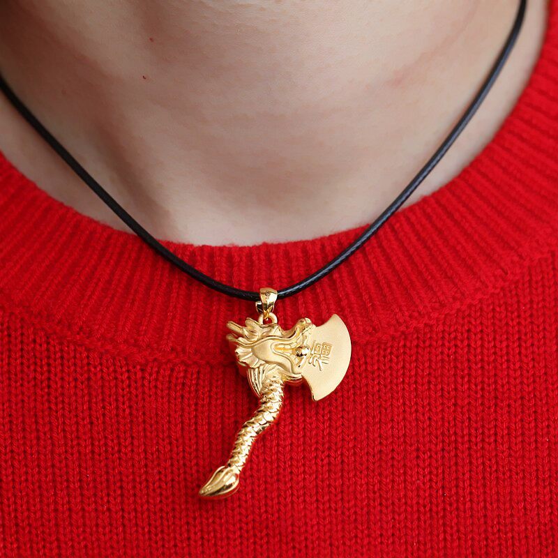 吊坠喜伴珠宝足金男款3d金斧头纯金金盘龙头颈饰