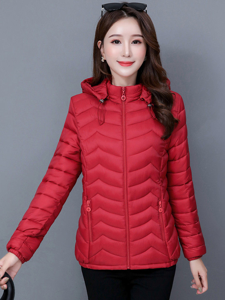 中老年妈妈冬装轻薄羽绒棉服短款中年棉衣外套中老年女装