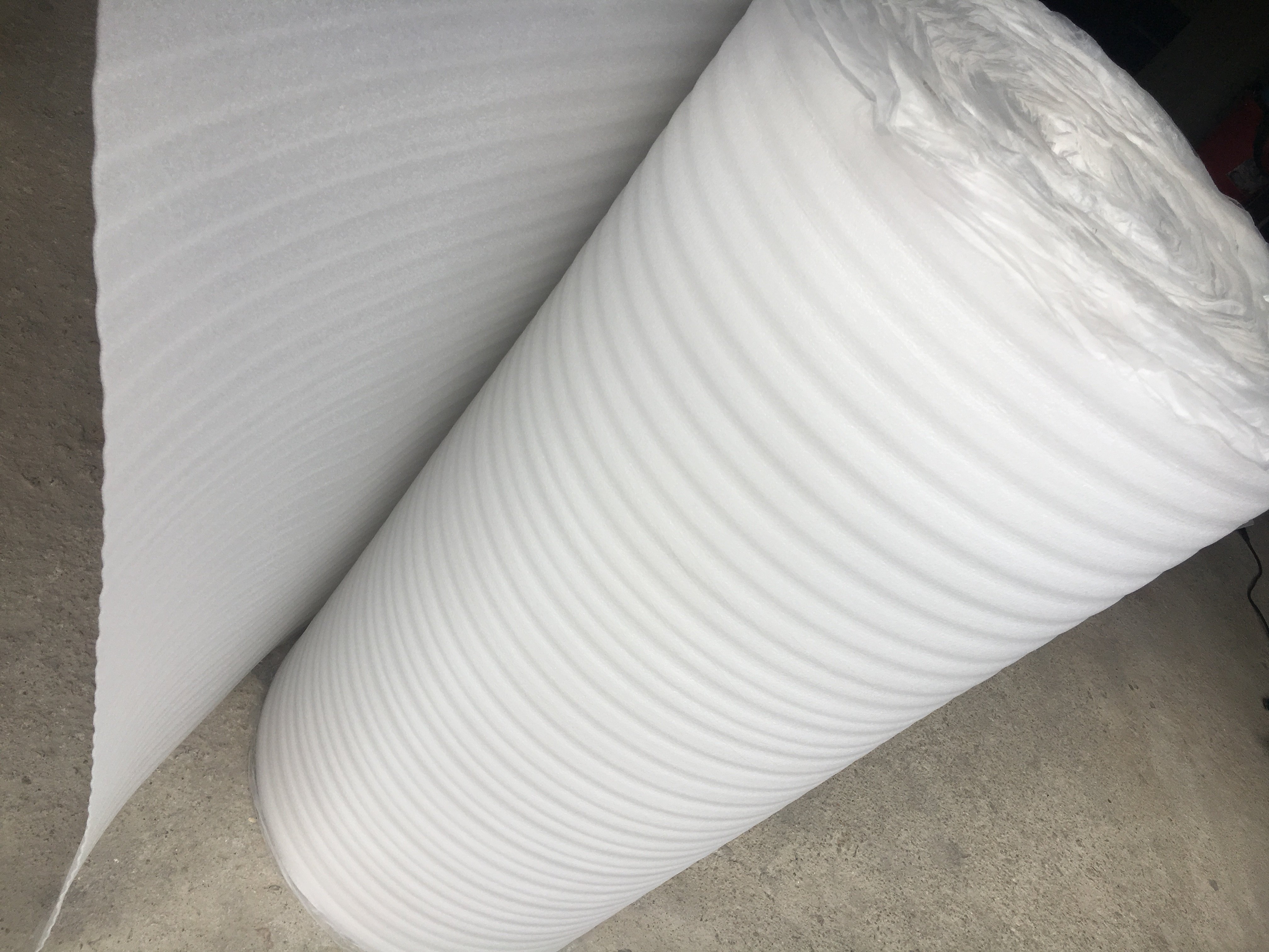 防潮工厂直销珍珠地板保护膜木地板静音铝膜防潮膜地板膜