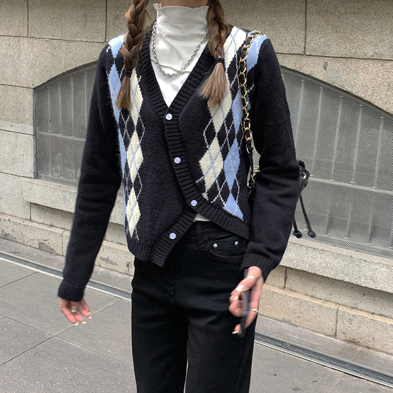 短款不规则菱格毛衣开衫女秋冬新款宽松V领复古打底针织上衣外穿