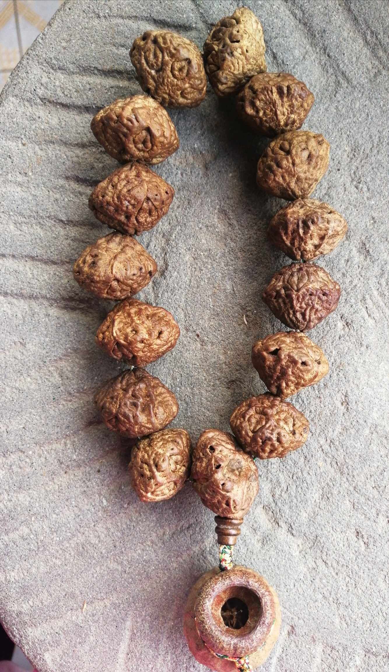 菩提小鬼鬼脸手持把玩件车日进斗金108颗佛珠手串佛珠