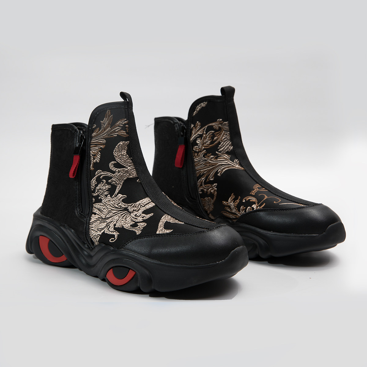 秋季国潮青年个性刺绣高帮鞋子民族复古中国高帮鞋