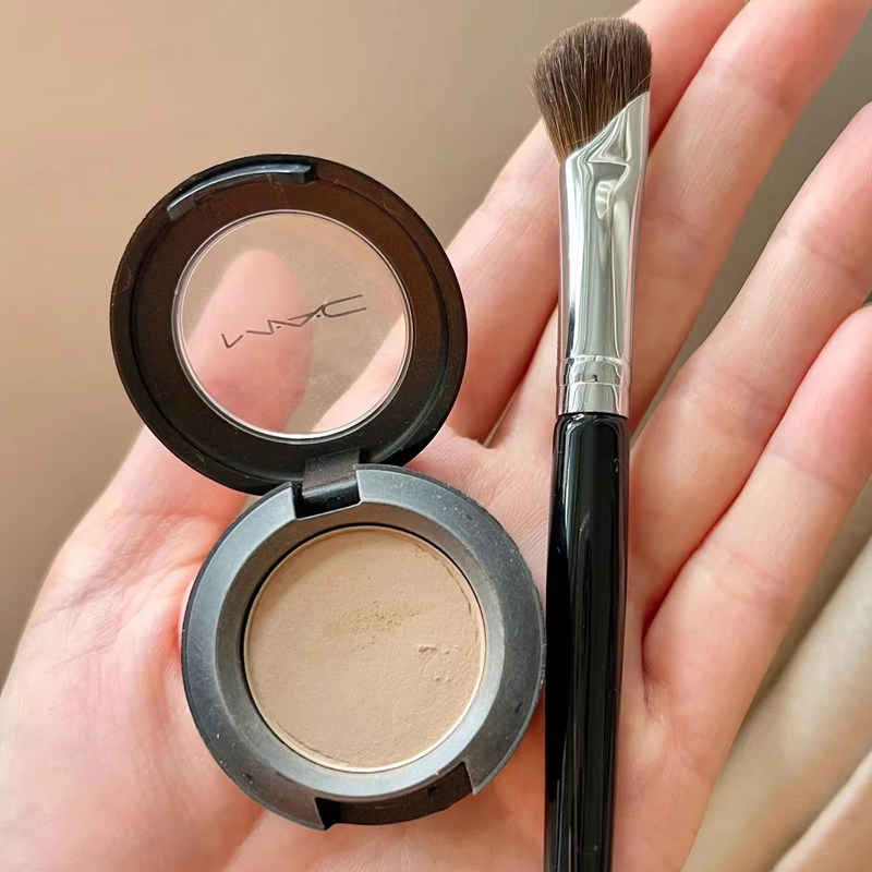 镰刀鼻影山根鼻翼晕染小马毛斜头修容阴影点彩化妆刷