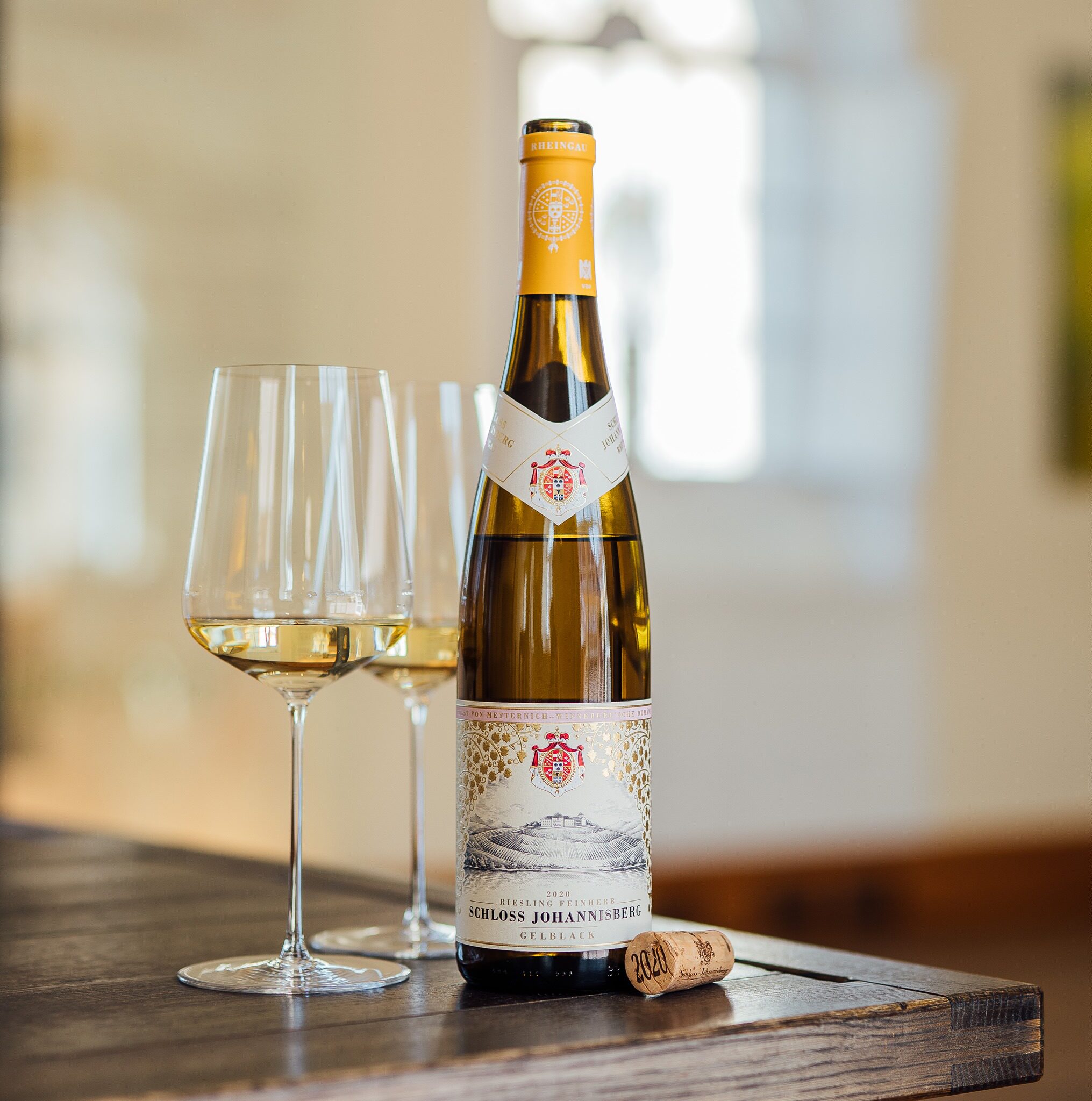 雷司令名家德国原瓶进口约翰山堡黄半甜白葡萄酒750ml干白静态葡萄酒