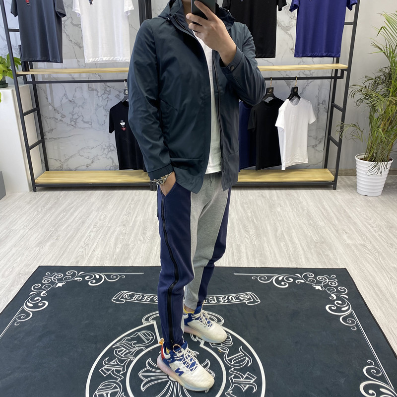 svip~千元级 户外男装时尚修身连帽冲锋衣高端商务休闲夹克外套男