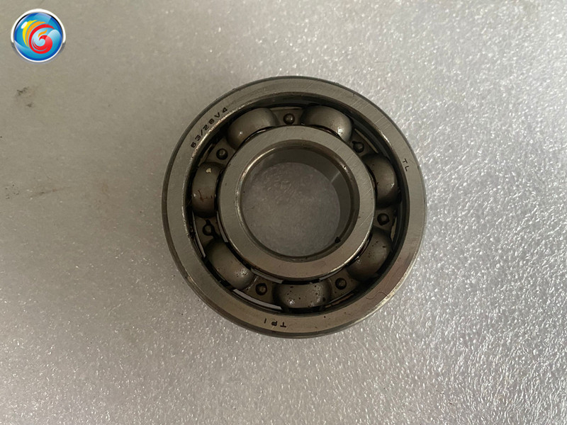 适用于轻骑铃木gs125铃木王曲轴连杆总成摩托车车架