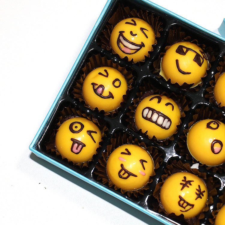 六一儿童节礼物德芙巧克力礼盒盒装18颗表情生日表白巧克力制品