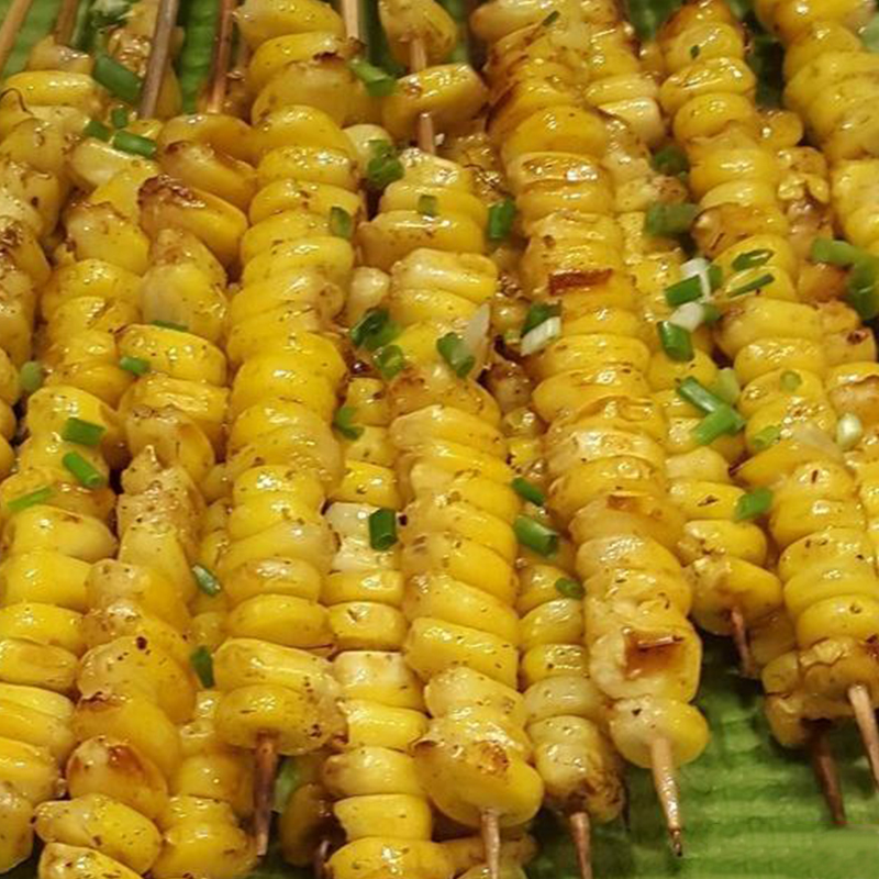 玉米铁板甜糯包包商用100串速冻新鲜铁板烧小串新鲜玉米