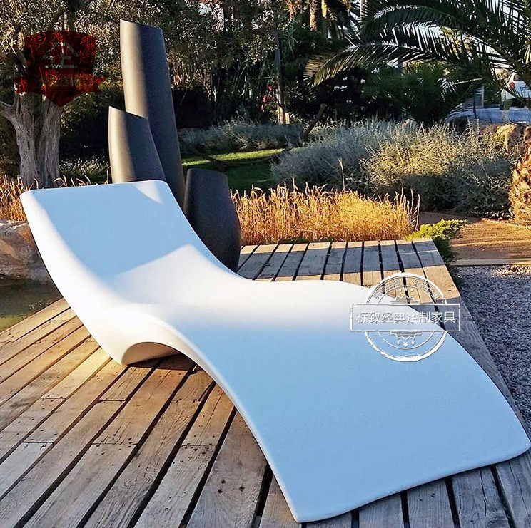 玻璃钢波浪形休闲椅酒店会所沙滩椅户外泳池躺床日光沙发
