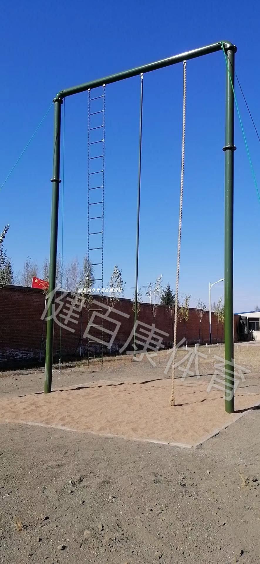 室外体能攀爬架攀登架户外爬绳爬杆爬软梯三位合一部队训练器材