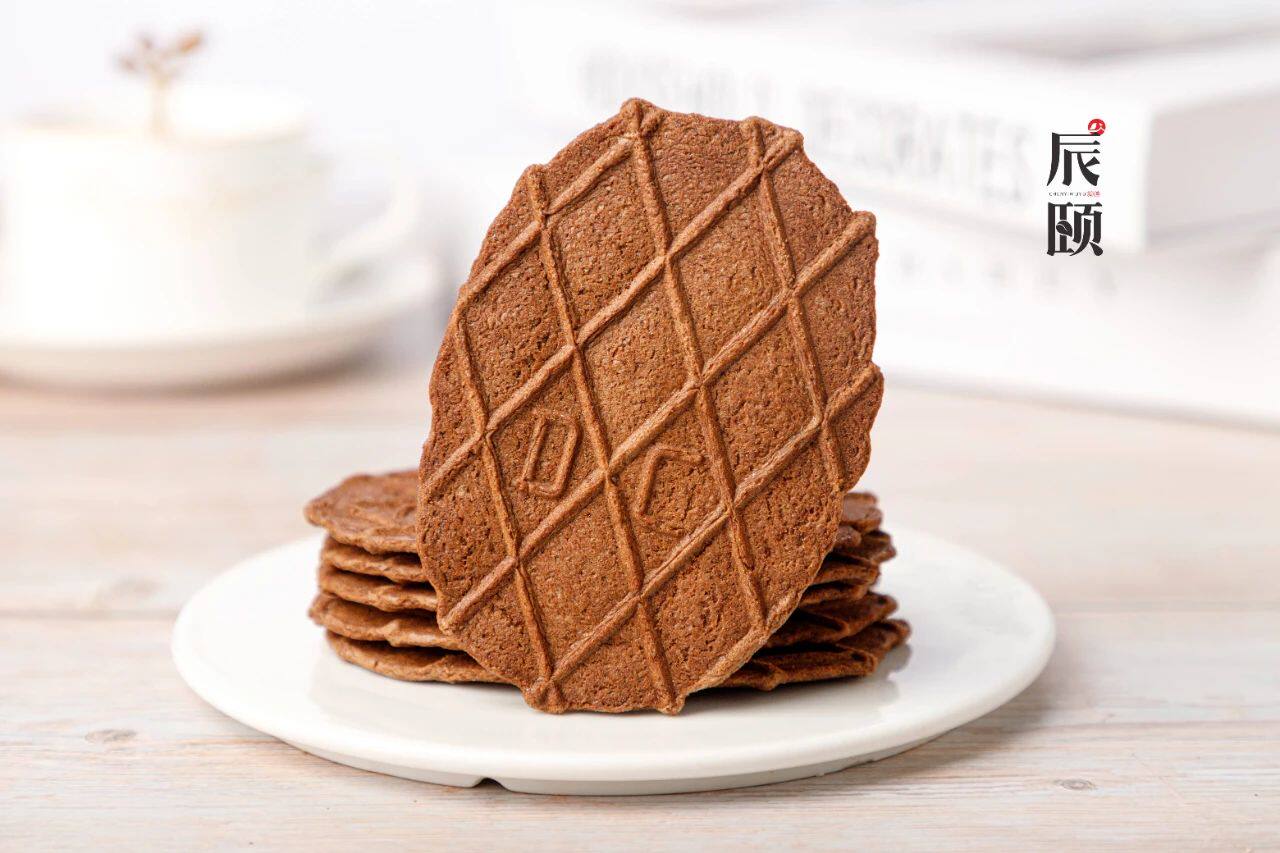 薄脆辰颐物语旗舰巧克力352克华夫饼干开袋即食薄脆饼干