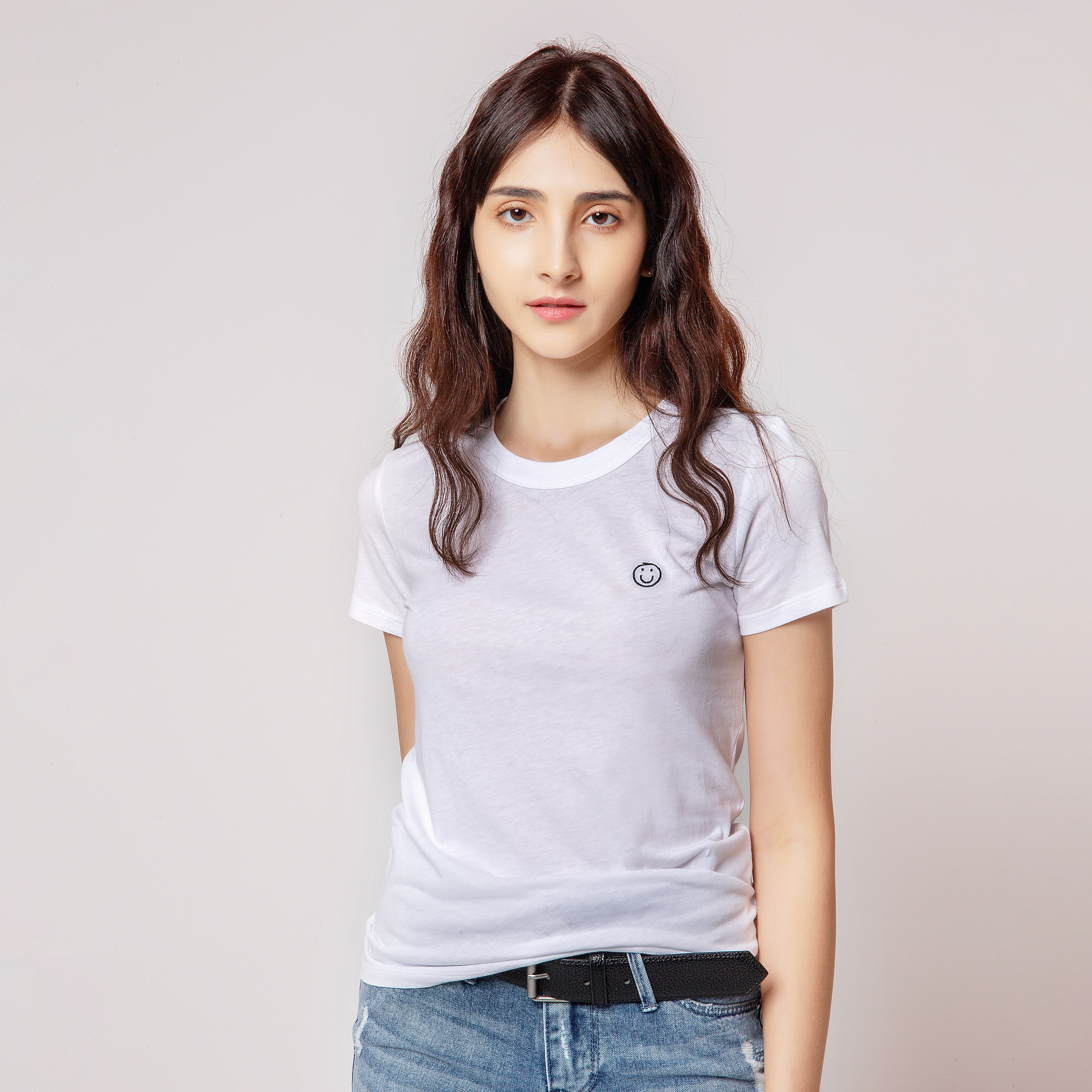 度假恤衫短袖白色圆领女装小众法式特价夏法式t恤