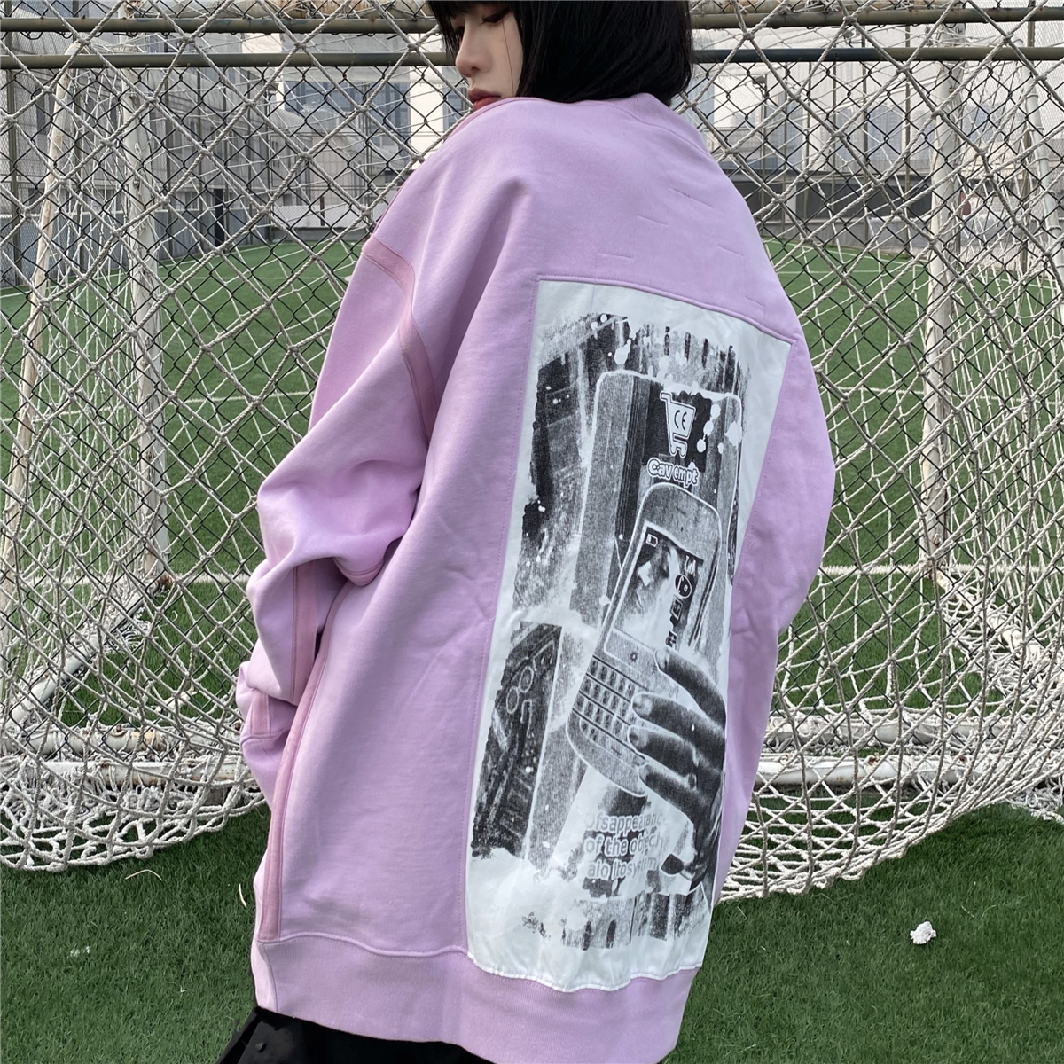 LIFE CAVEMPT C.E粉色长袖 秋冬鬼手贴布圆领套头INS卫衣男女日潮
