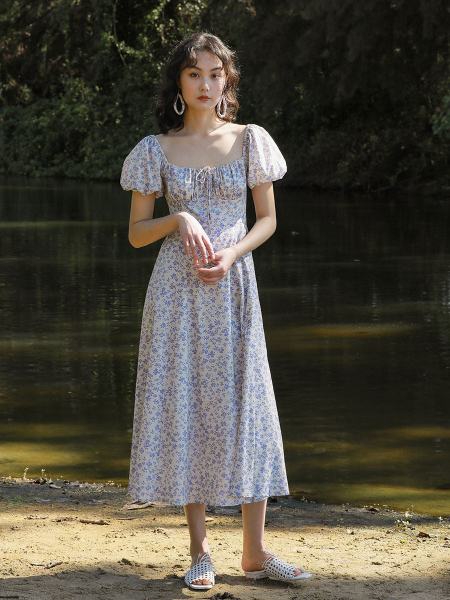 浪漫碎花不显方领连衣裙小胸长裙灯笼袖茶裙子连衣裙