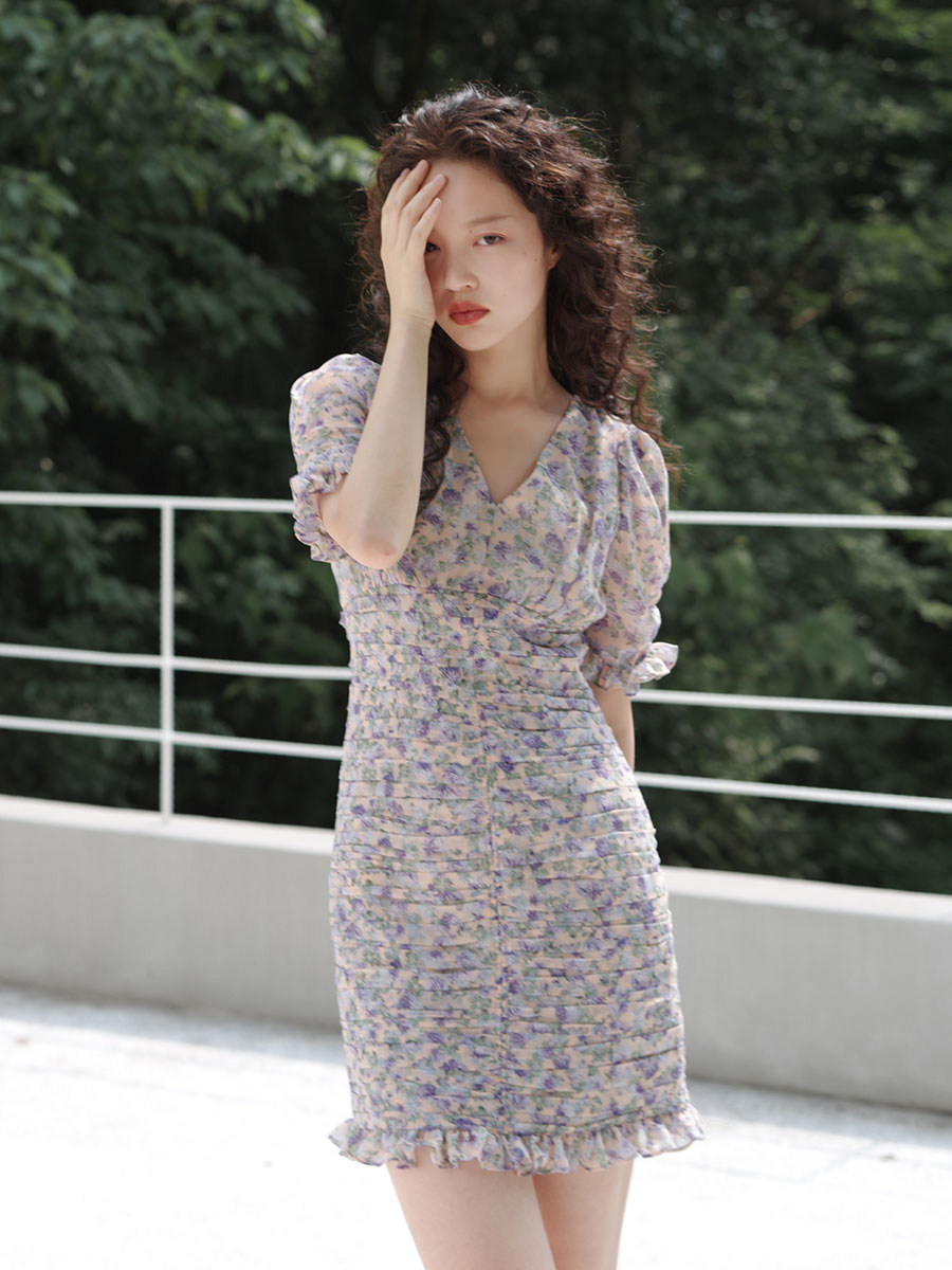 碎花手工身材短裙连衣裙紧身短袖身材短显身固定连衣裙