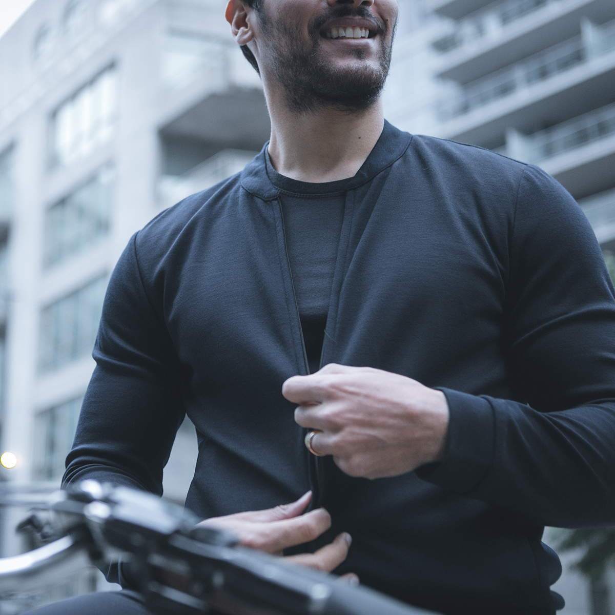 美丽诺羊毛男款休闲夹克春秋薄款立领拉链开衫外套扬子优质纱线