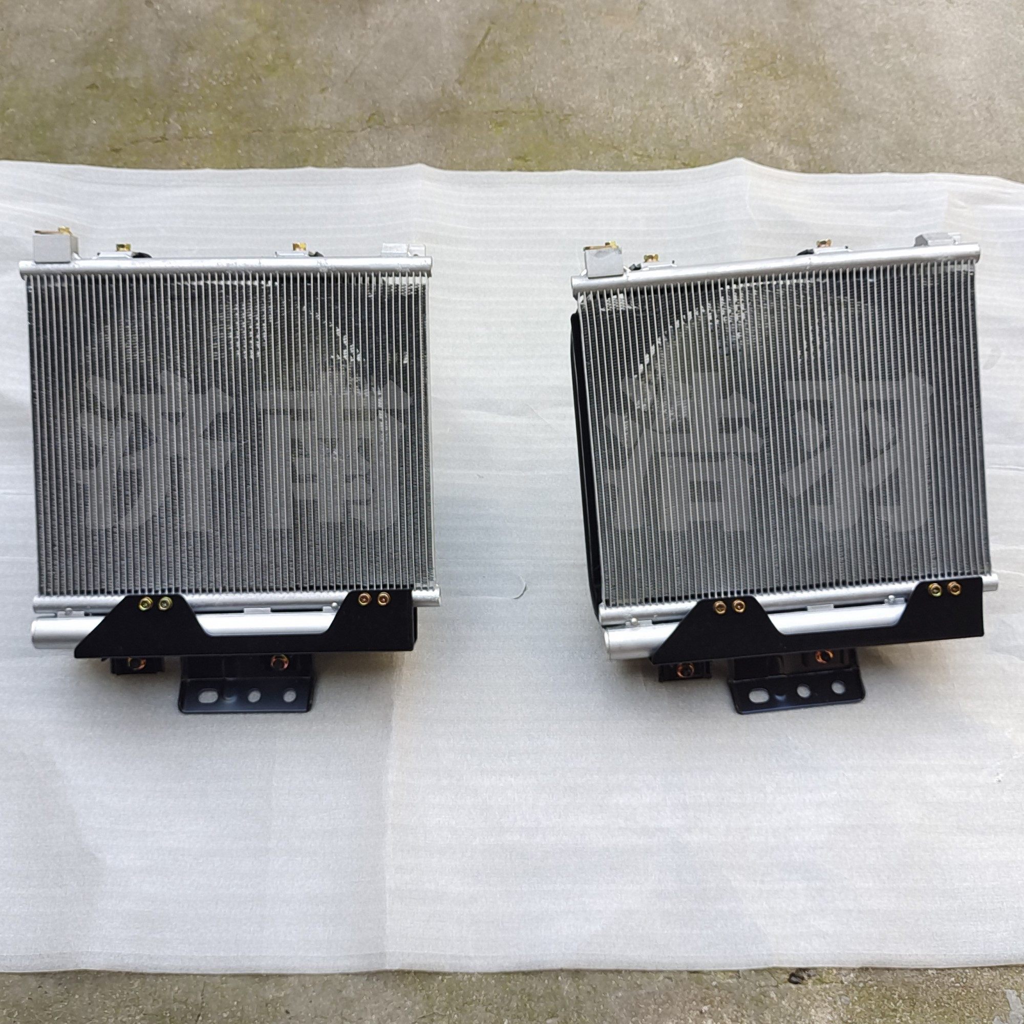 适配重汽豪沃轻卡空调冷凝器总成统帅悍将原厂散热器