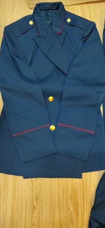 库存全新正品八七陆冬季礼服