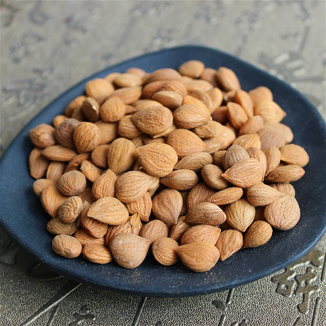 山杏仁 生苦杏仁 野生北药食用大扁的杏仁500g包邮