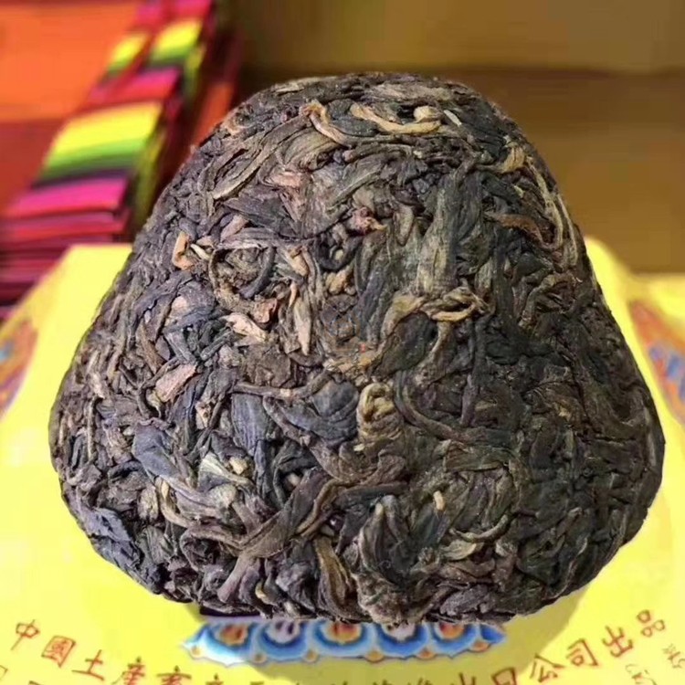 吉祥如意紧茶8181六面青藏紧茶班章布朗山勐海中老普洱