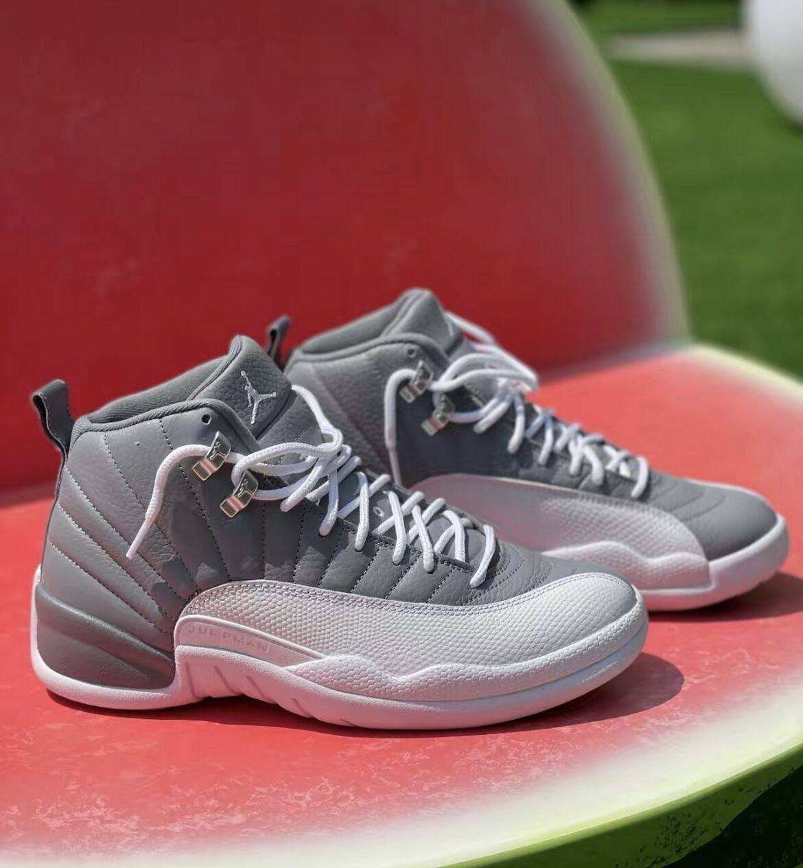 airjordanretroaj12灰白复古男子高帮篮球鞋ct8013015篮球鞋