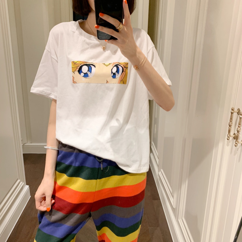 张静芝韩国东大门秋季新款漂亮少女大眼睛圆领短袖t恤