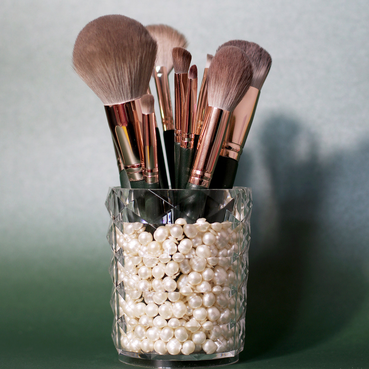 化妆透明钻石刷桶珍珠脸部刷子套装工具腮红化妆