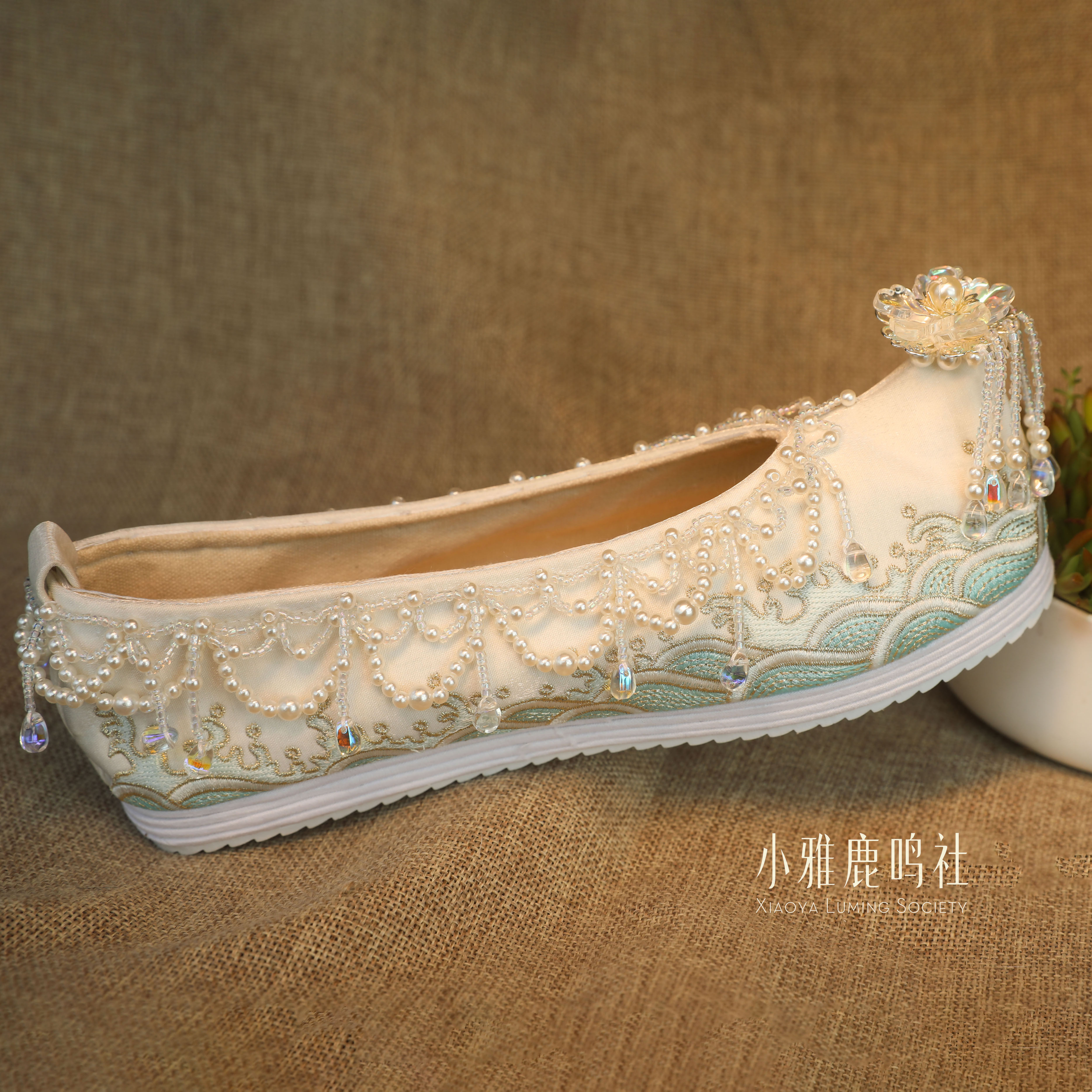 江海潮 汉服鞋子女 古风百搭古装鞋子 平底绣花鞋 古代鞋 - 小雅鹿鸣