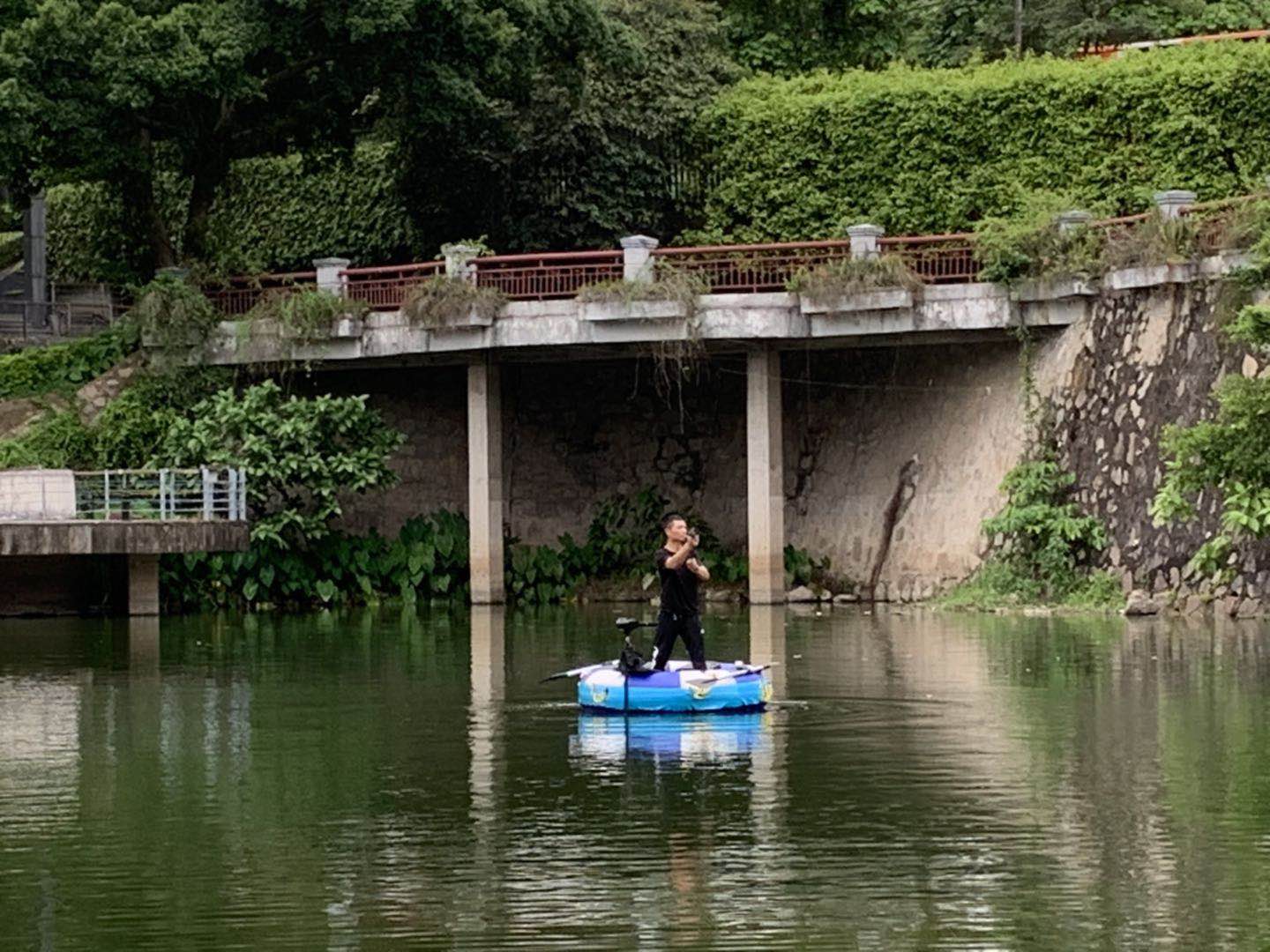 便携单人路亚船电动充气船钓鱼船碰碰船圆形船筏钓船3分钟安装