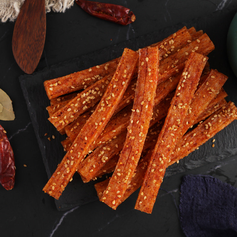 麦动新品芝麻味辣条网红零食麻辣味休闲零食经典辣条5包