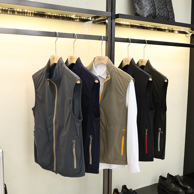 22春夏男士时尚高端轻便防水透气弹力立领休闲功能性马甲背心5512