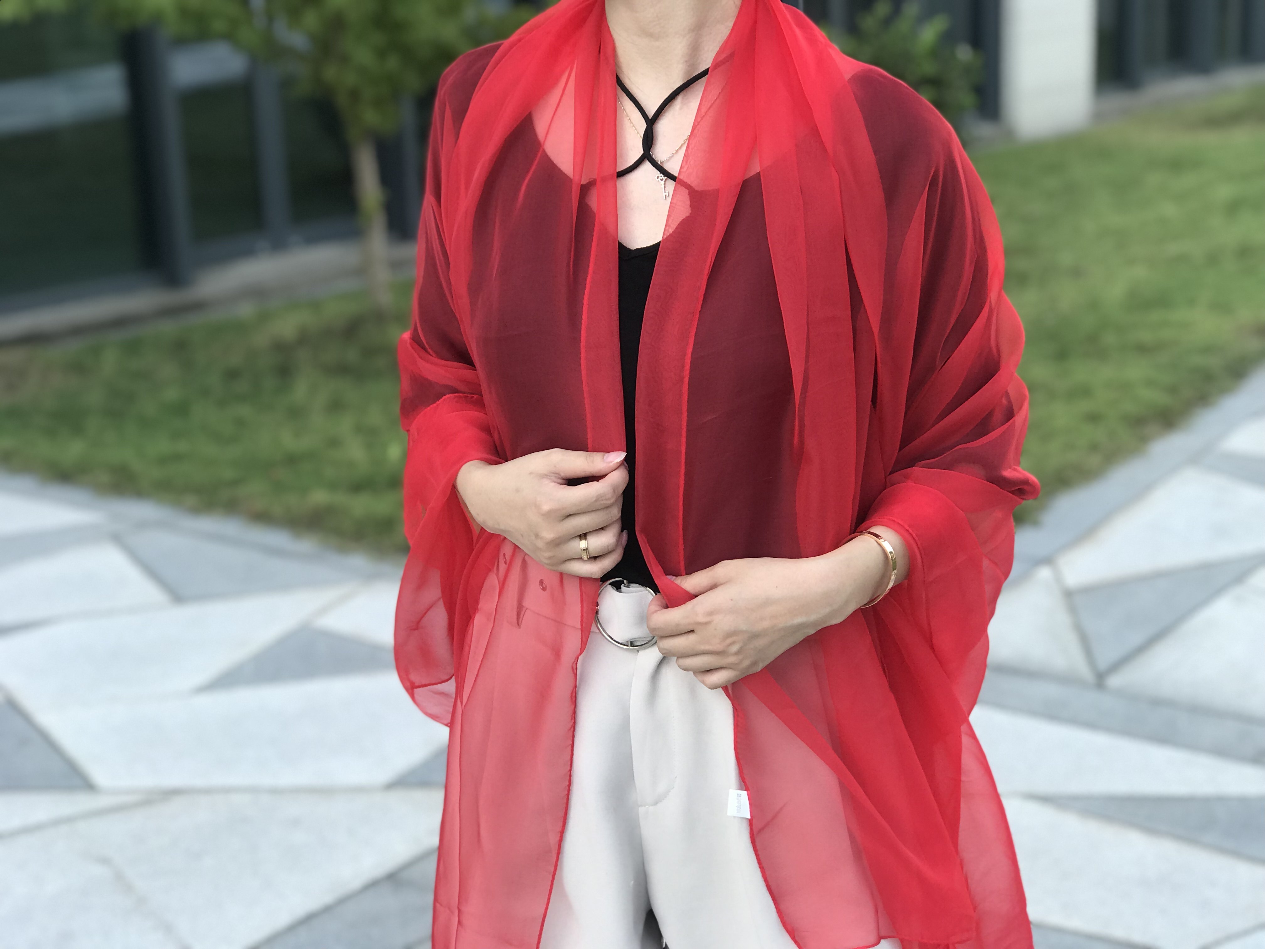 春夏季超大薄女防晒百搭披肩围巾雪纺长款纯色丝巾旅游拍照沙滩巾