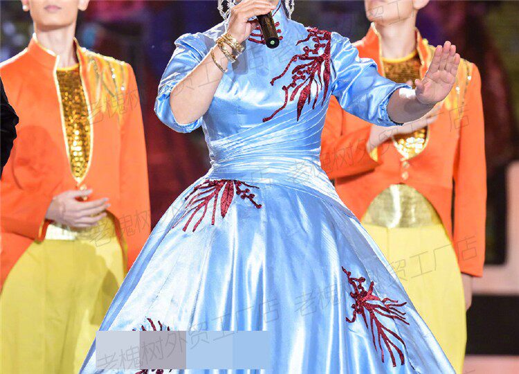 2019春晚表演礼服蓝色五分歌唱家独唱演出服蓬蓬礼服