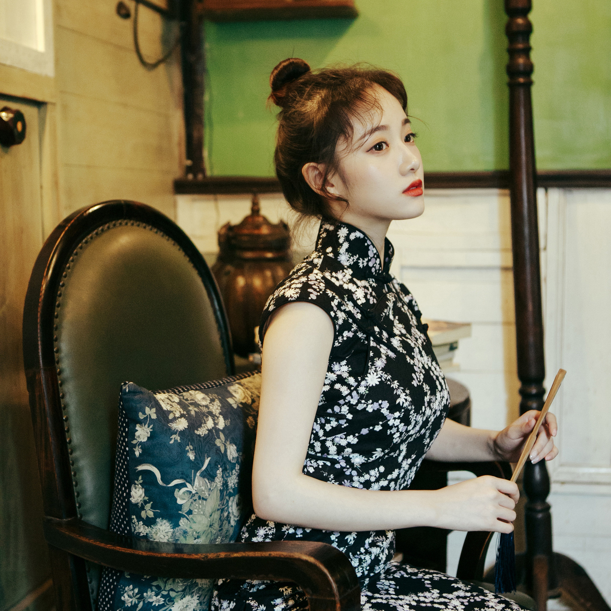 限时赏味原创设计黑色碎花民国无袖圆襟少女修身开襟全盘扣长旗袍