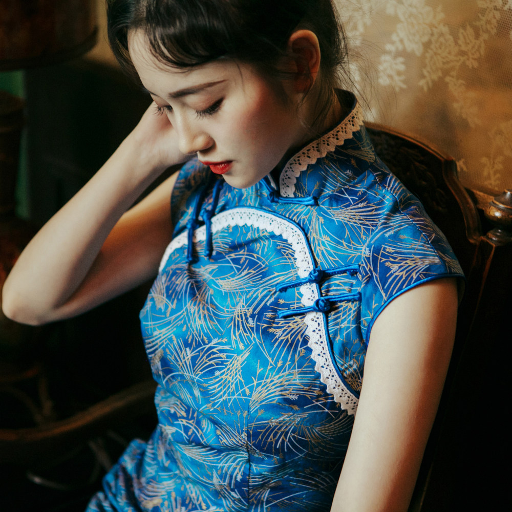 限时赏味设计古蓝民国风无袖少女修身开襟全盘扣长旗袍