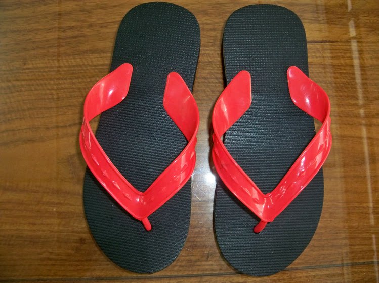 湛江人字拖凉双鹅居家青年吴川红雷州海南广西人字拖