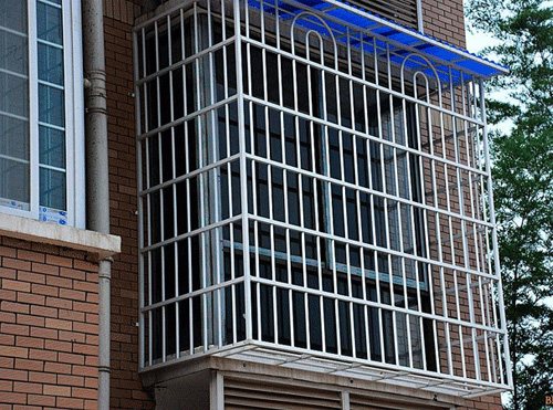 防盗新粤装饰精品不锈钢阳台飘网窗户护栏防盗窗