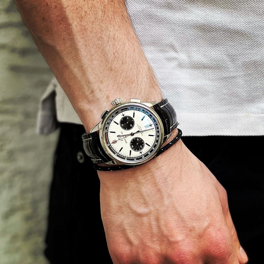 百年灵男机械计时表璞雅B01熊猫白盘专柜正品 AB0118221G1P1 42mm