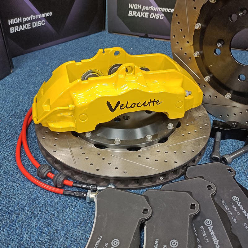 适配布雷博18z活塞刹车卡钳升级锐志皇冠霸道制动器总成