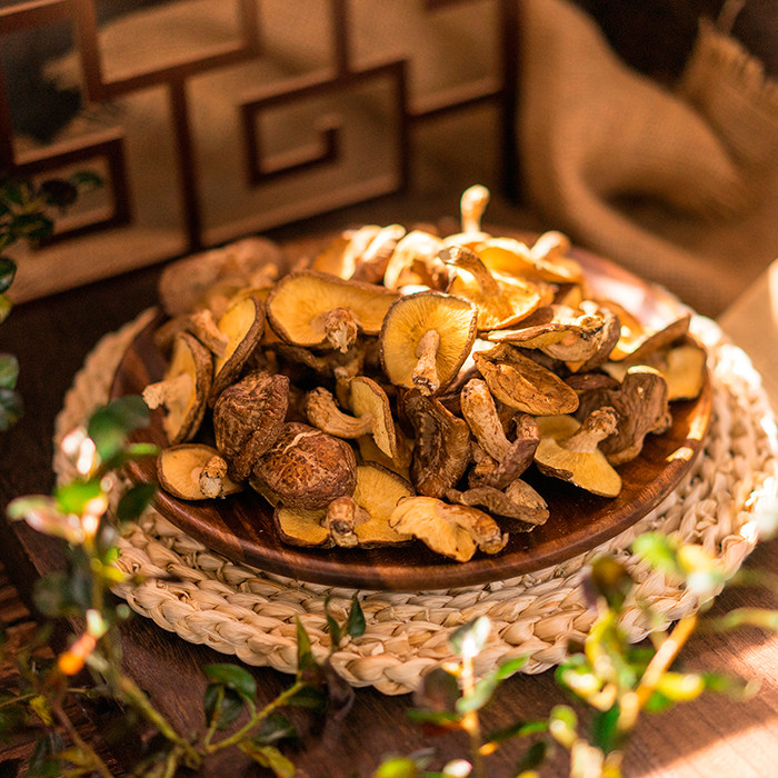 广西金秀大秀大瑶山金秀特产瑶家香菇香菇类