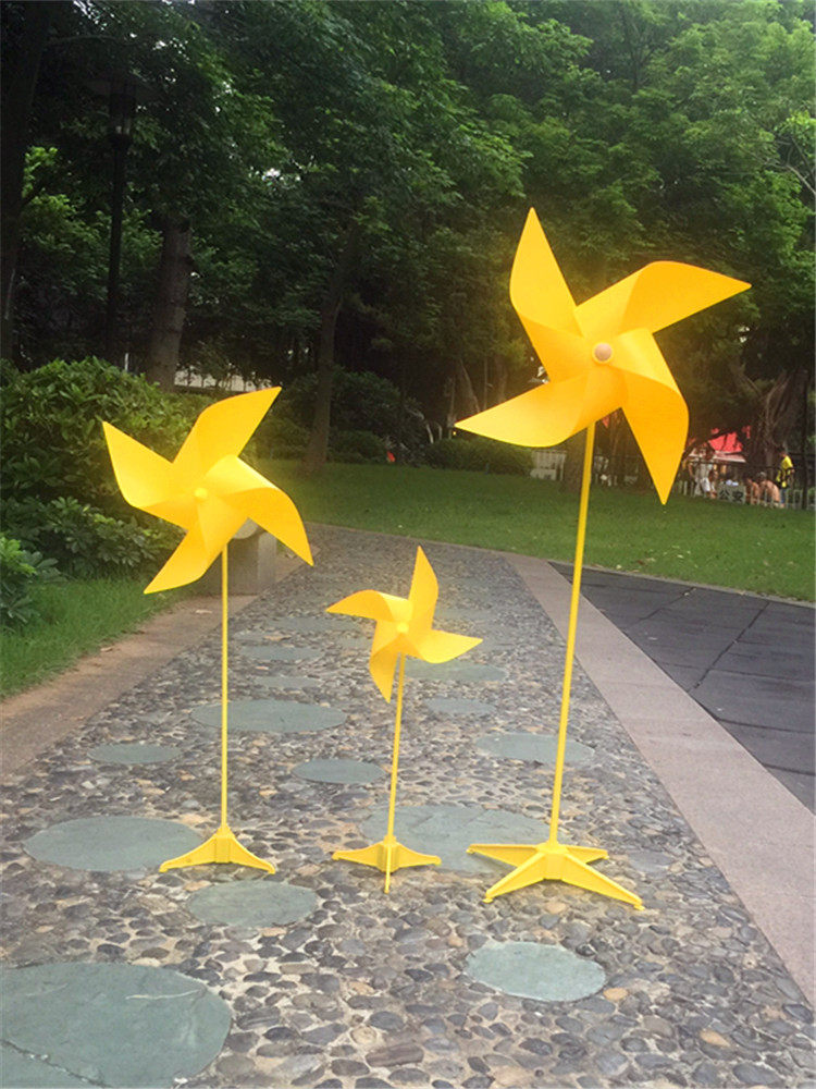 大风车风车黄色四角套装带座户外装饰旋转幼儿园风车
