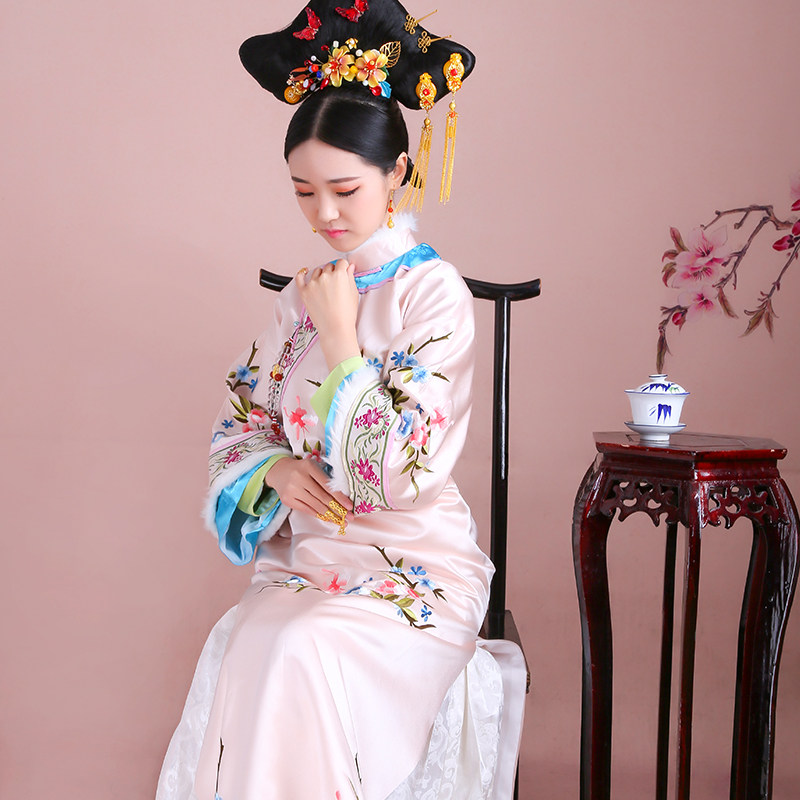 服装绣花花旗遇见天坛苗苗同款后宫妃子满族民族服装