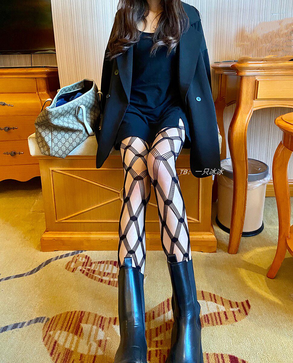 网袜连裤袜大网网格镂空透肉网红街拍潮搭酷女孩中筒袜